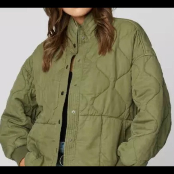 SOLD*SOLD*SOLD**NWOT*BLANK NYC Drop Shoulder Quilted TENCEL Jacket*MSRP $138 *SM - Picture 4 of 9